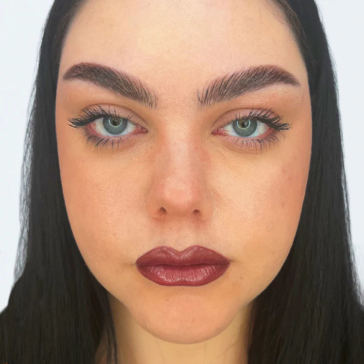 Layla Cosmetics - Miracle Shine Lasting Lipgloss Pencil