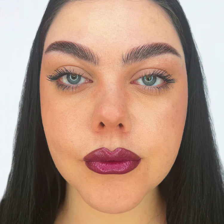 Layla Cosmetics - Miracle Shine Lasting Lipgloss Pencil