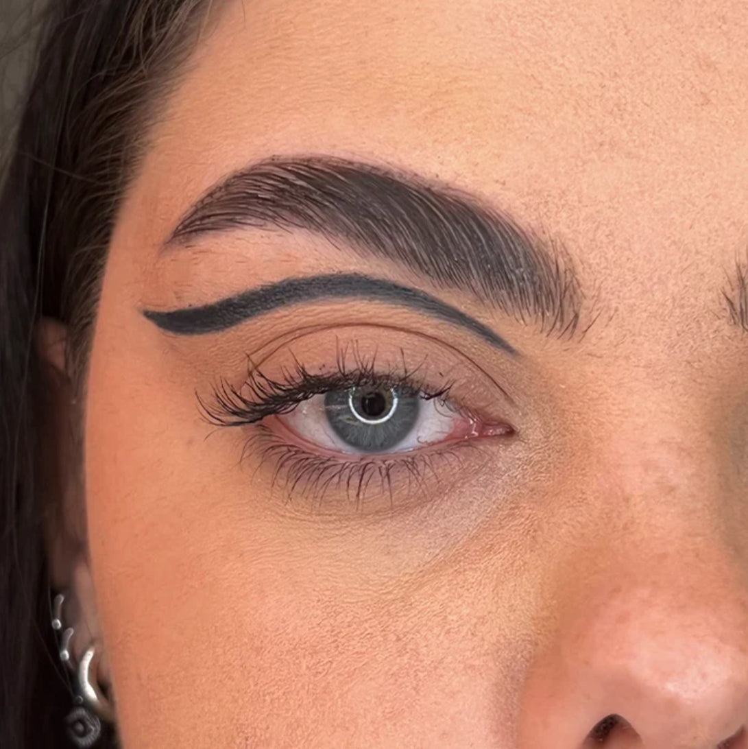 Layla Cosmetics - Micro-Eyeliner