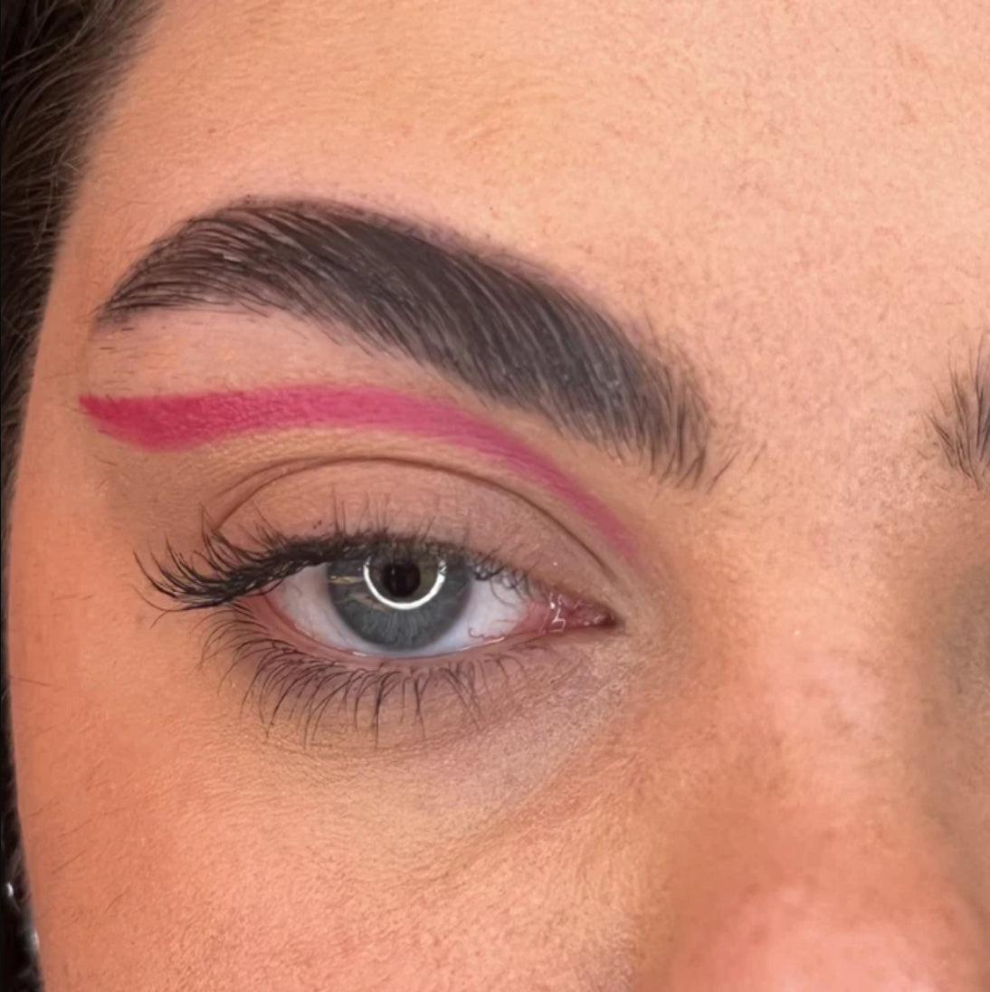Layla Cosmetics - Micro-Eyeliner